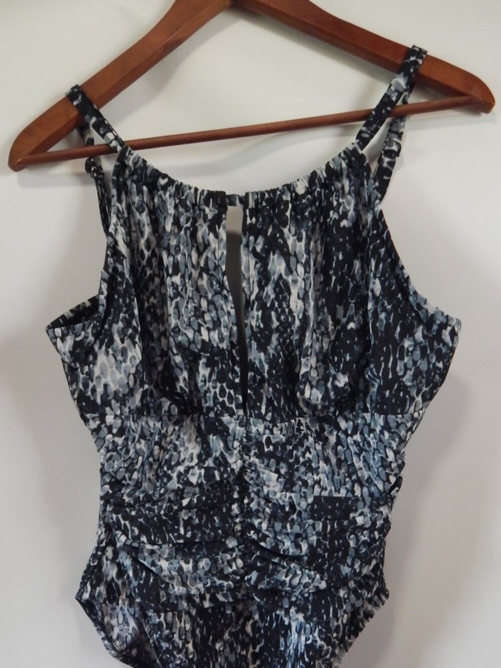 Magicsuit Miraclesuit Swimsuit Size 12 Grey Black White One Piece Animal Print